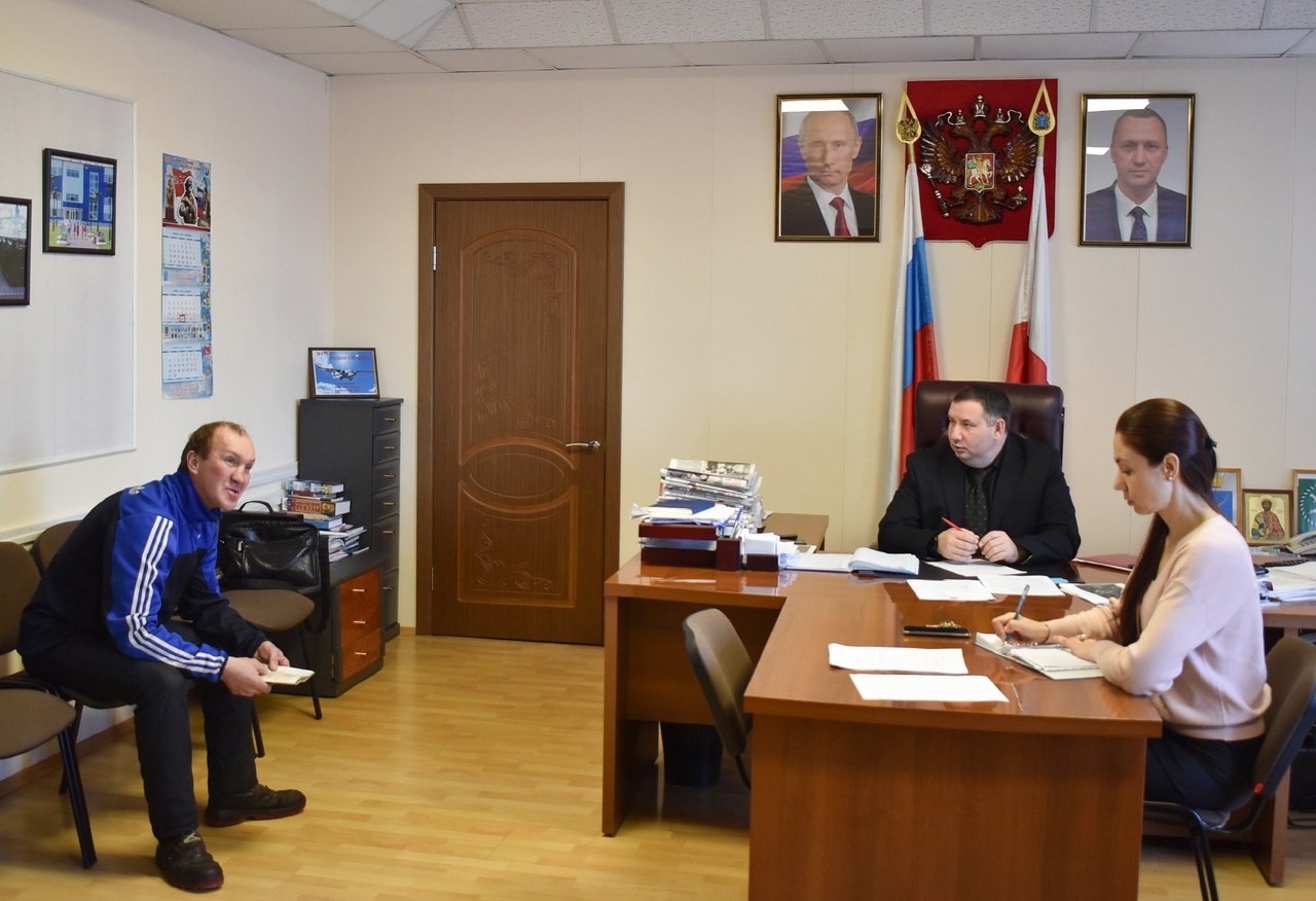 Александр Жуковский провел прием граждан по личным вопросам