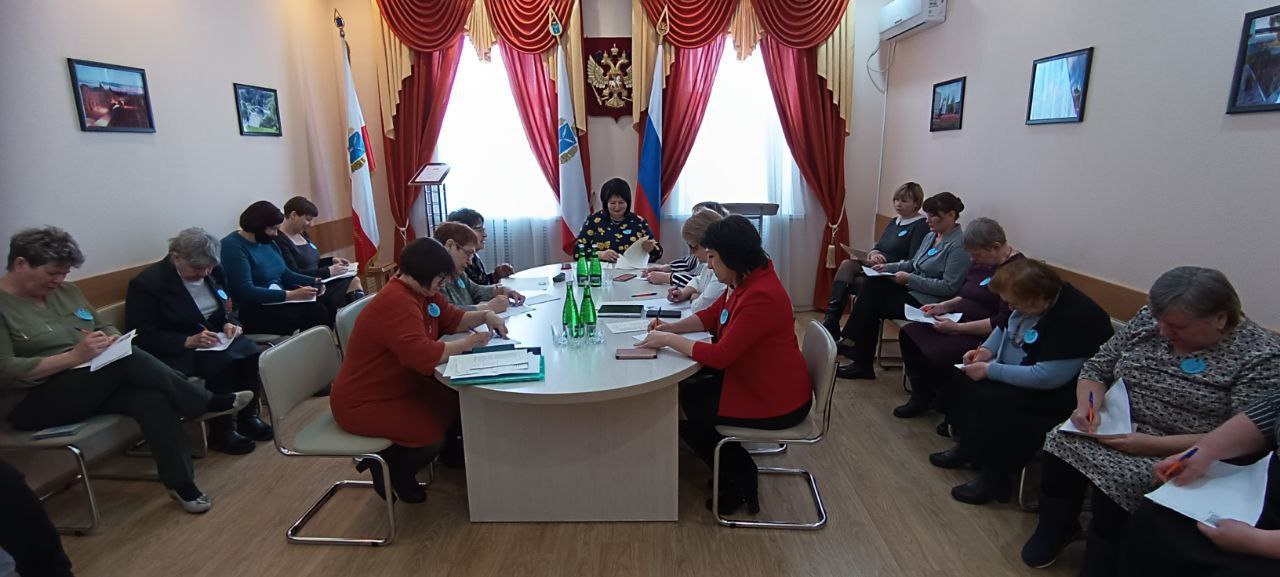 Состоялось первое заседание Совета женщин Ртищевского района