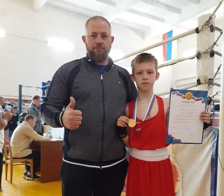 Ртищевский боксер стал победителем открытого турнире в Балашове