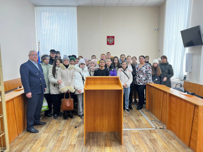 Ртищевские школьники побывали на экскурсии в Балашовском суде